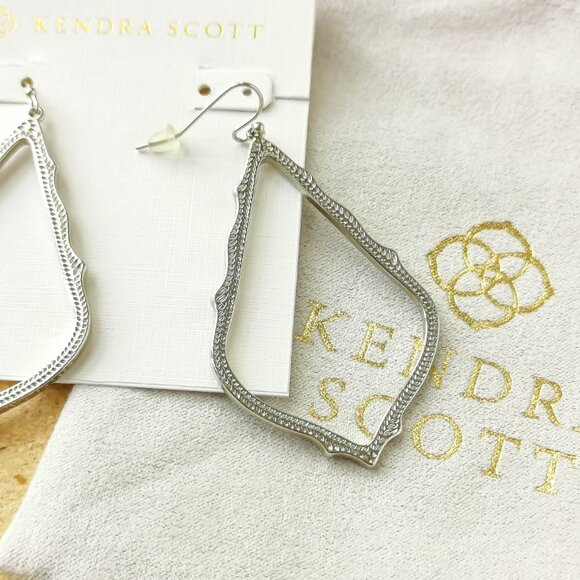 NEW Kendra Scott Silver Sophee Drop Earrings - Picture 3 of 3